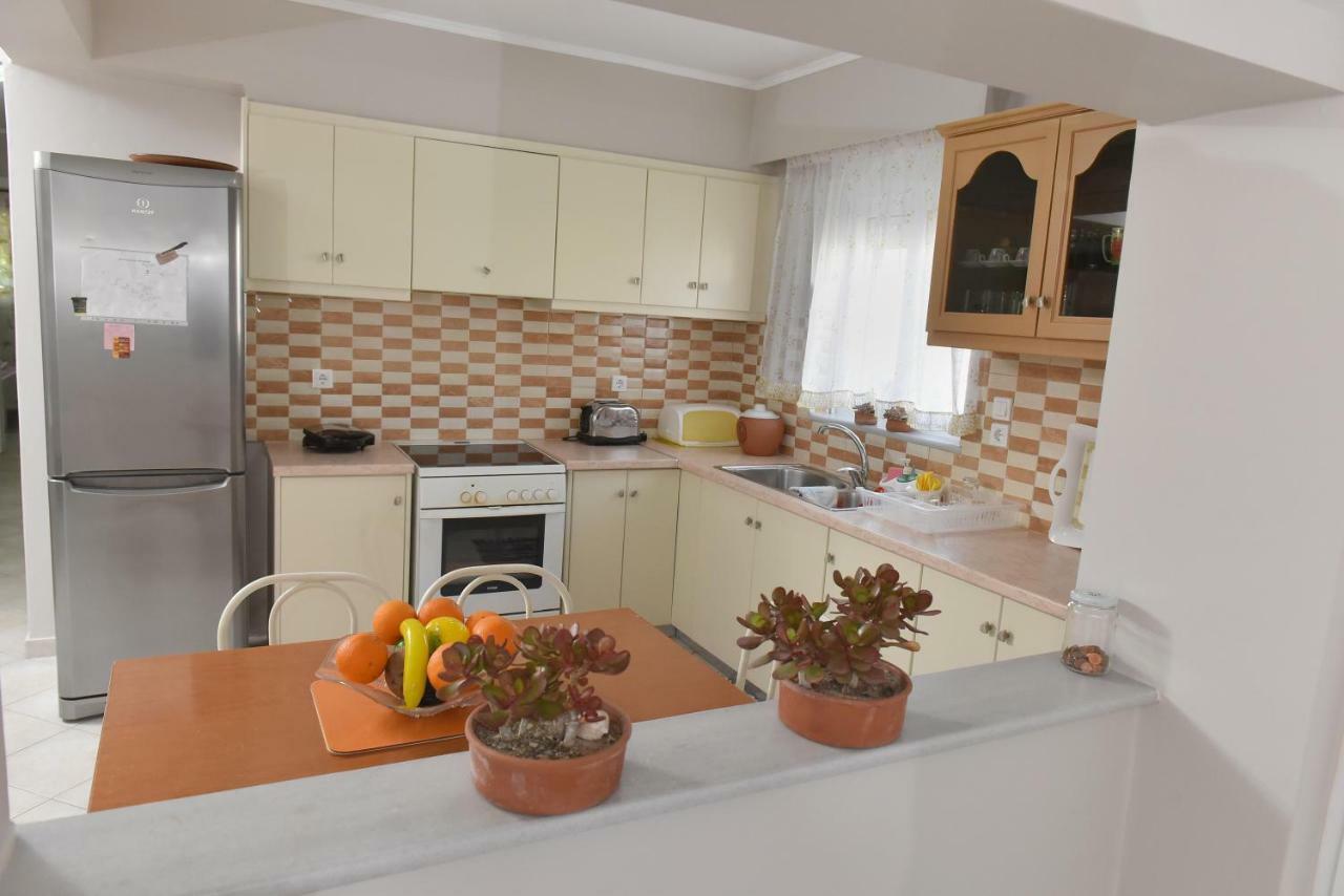 Lechaio Fanis Apartment מראה חיצוני תמונה
